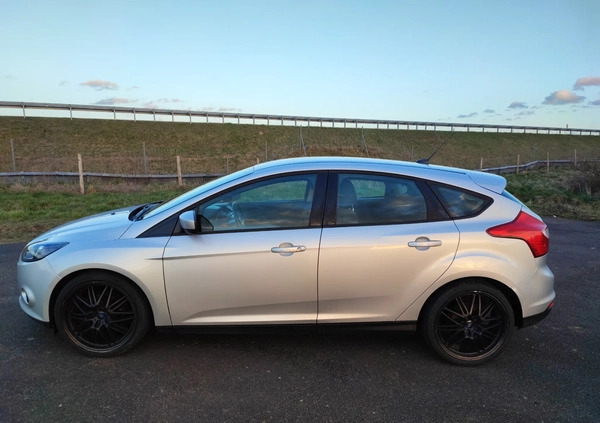 Ford Focus cena 19500 przebieg: 275000, rok produkcji 2011 z Iława małe 37